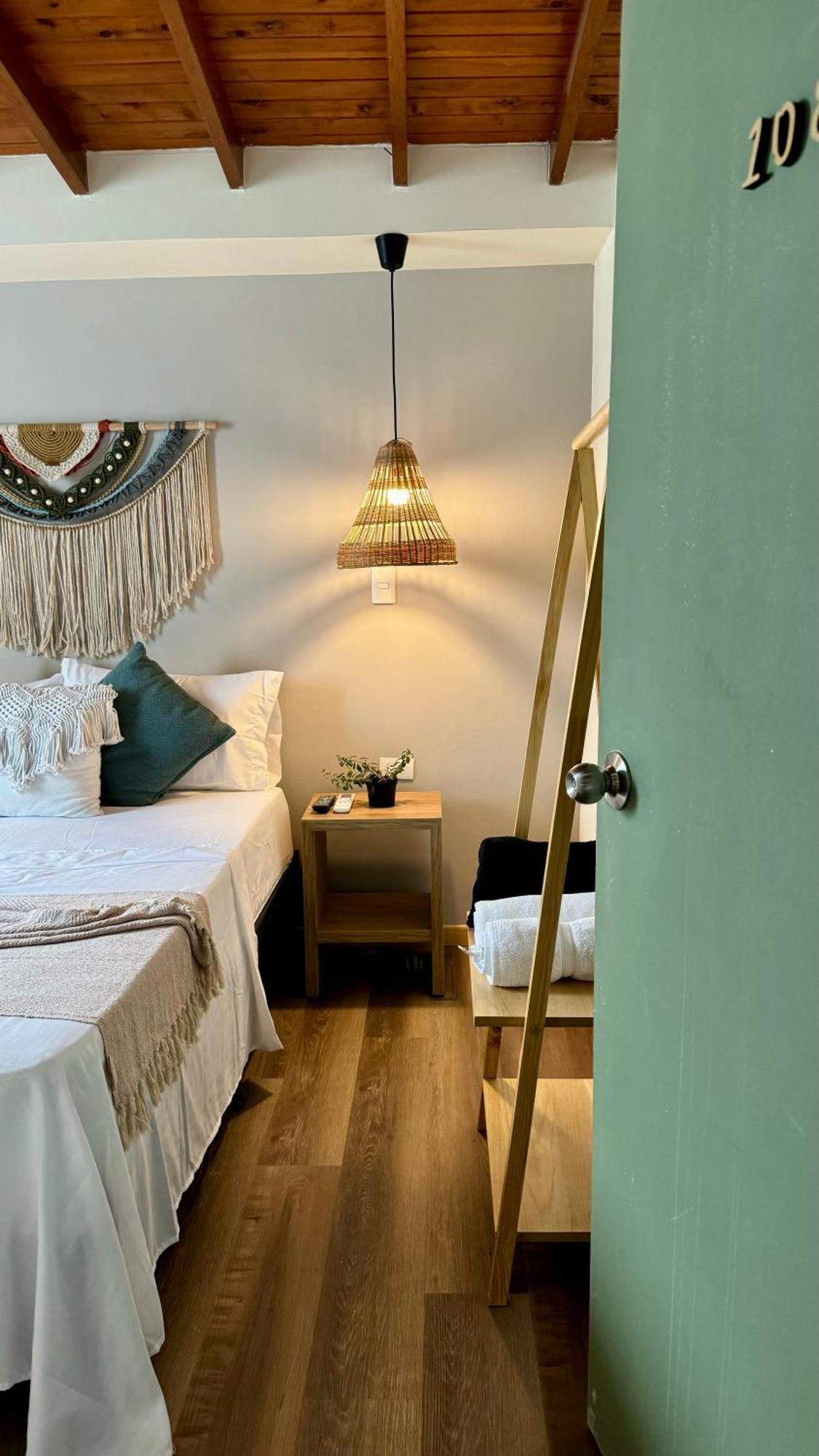 Luum Casa Hotel Manila Μεντεγίν Εξωτερικό φωτογραφία