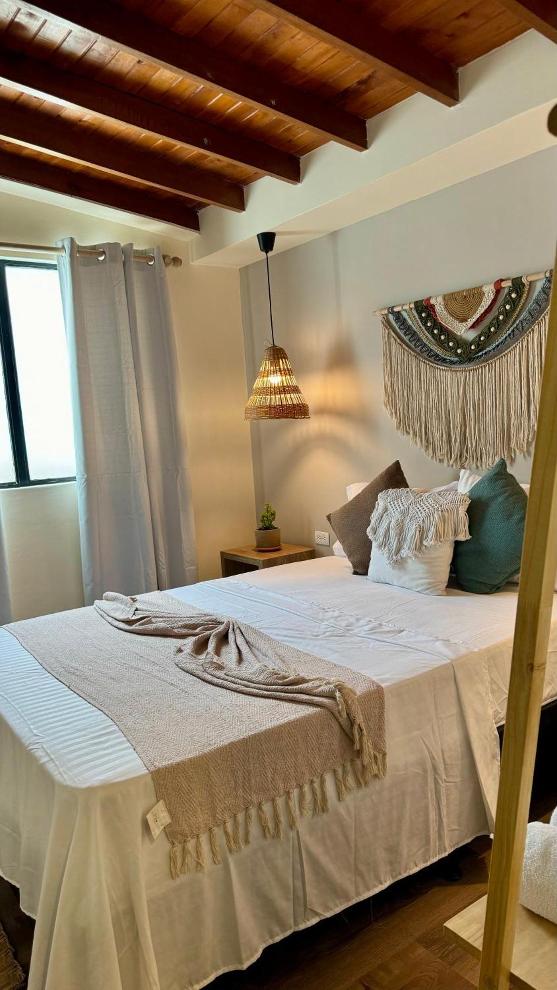 Luum Casa Hotel Manila Μεντεγίν Εξωτερικό φωτογραφία